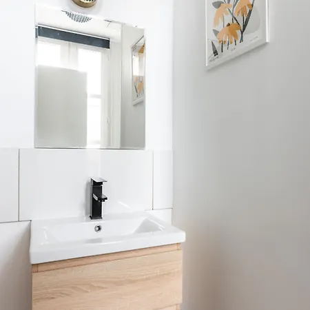 Wonderfull Studio For 2 - Very Close To Huge Parc * Paris
