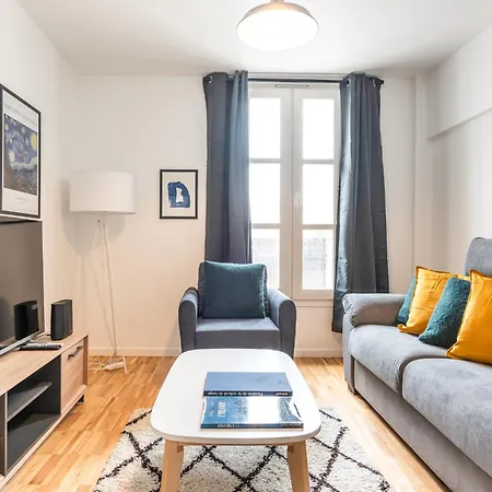 Wonderfull Studio For 2 - Very Close To Huge Parc Appartement *